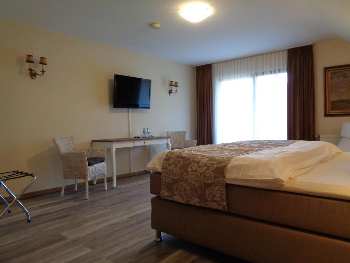 Hotel Garni Eichhornkobel Faßberg Kültér fotó